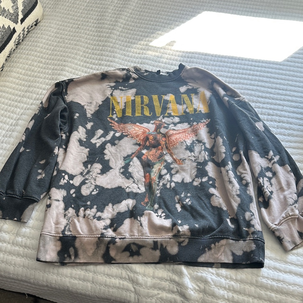 Divided NIRVANA Black and Cream Graphic Crewneck Sweater